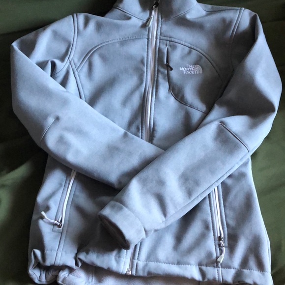 North face soft shell jacket - Picture 2 of 3